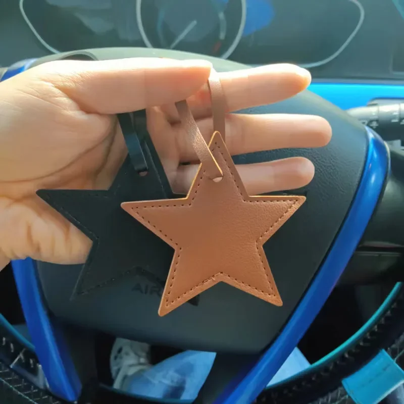 スター PU レザータッセルキーホルダーチャームタッセル五芒 - Leatherwork Ruler のレビューと価格